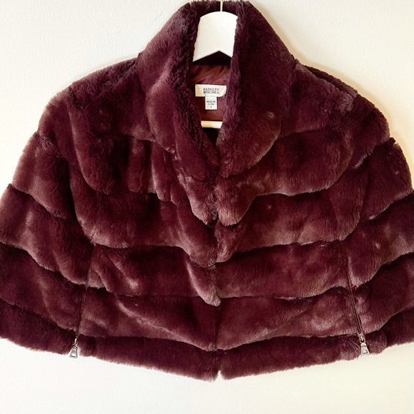 Badgley Mischka Jackets & Blazers - Badgley Mischka Maroon Wine Faux Fur Shrug Shawl
